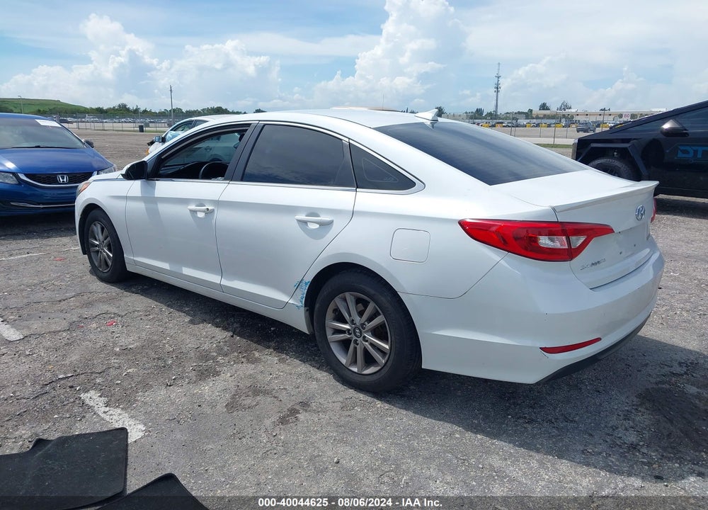 2016 HYUNDAI SONATA SE VIN: 5NPE24AFXGH329201