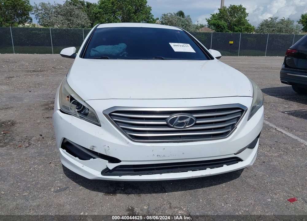 2016 HYUNDAI SONATA SE VIN: 5NPE24AFXGH329201