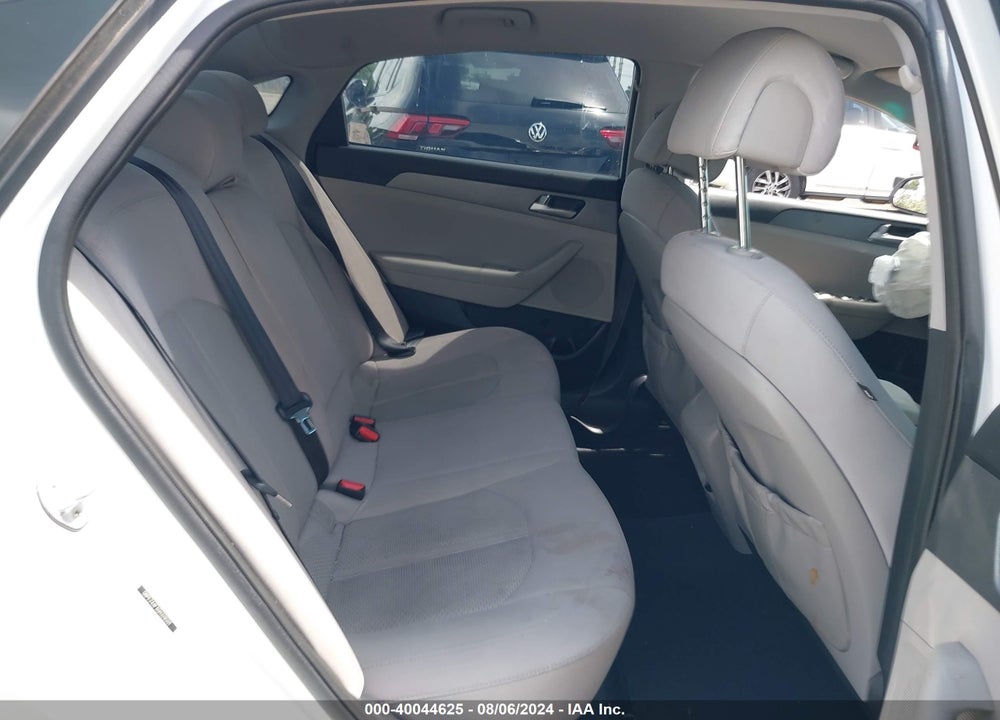 2016 HYUNDAI SONATA SE VIN: 5NPE24AFXGH329201