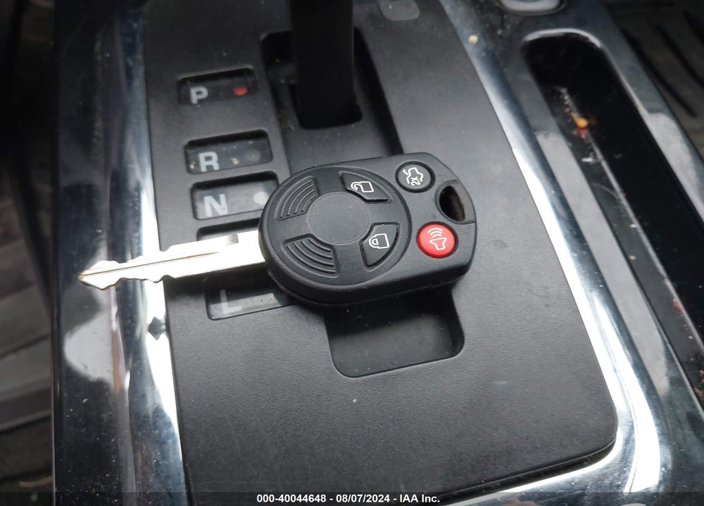 2011 FORD ESCAPE VIN: 1FMCU9EG1BKB38239