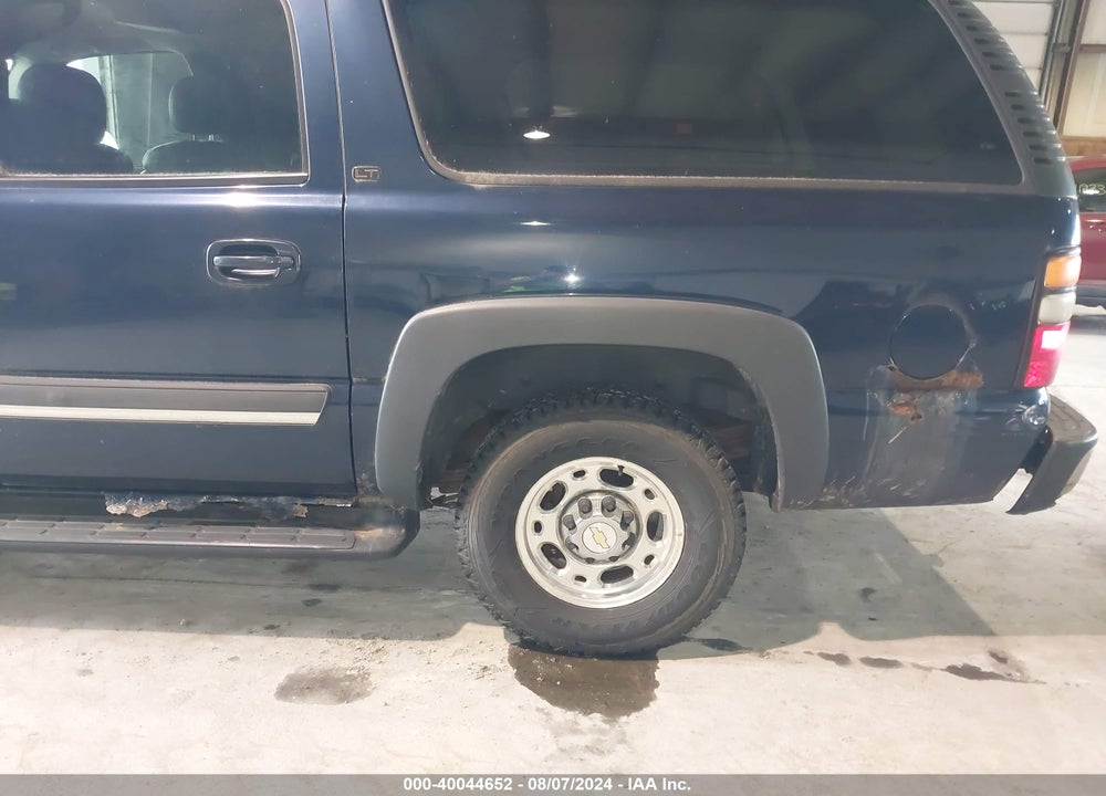 2004 CHEVROLET SUBURBAN 2500 LT VIN: 3GNGK26U44G212147