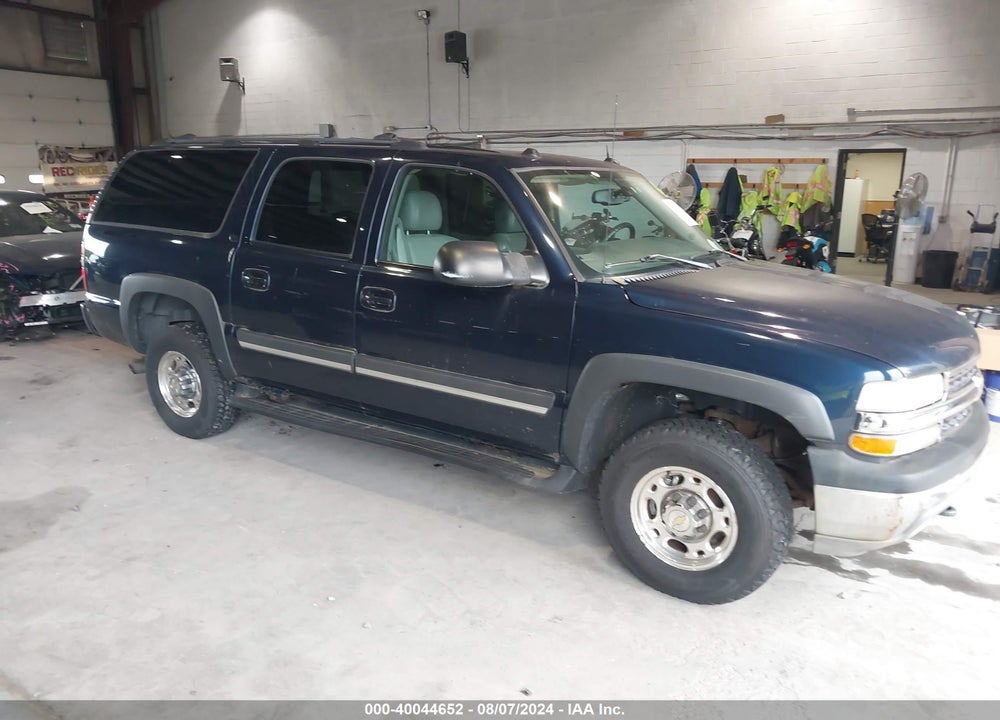 2004 CHEVROLET SUBURBAN 2500 LT VIN: 3GNGK26U44G212147