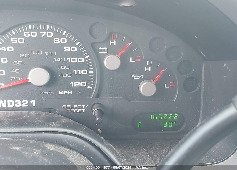 2004 FORD EXPLORER NBX/XLT VIN: 1FMZU73W04UC32662
