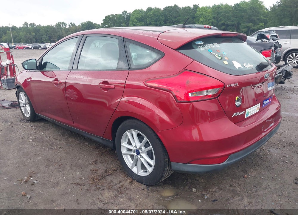 2015 FORD FOCUS SE VIN: 1FADP3K25FL318223