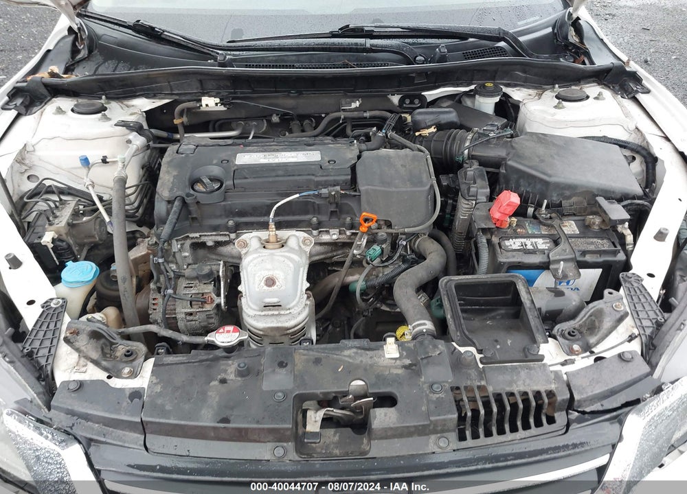 2015 HONDA ACCORD LX VIN: 1HGCR2F38FA225562
