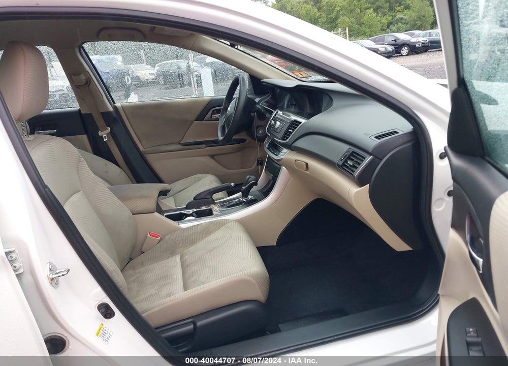 2015 HONDA ACCORD LX VIN: 1HGCR2F38FA225562