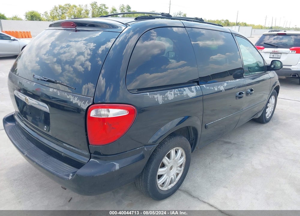 2007 CHRYSLER TOWN & COUNTRY VIN: 1A4GJ45R77B120493