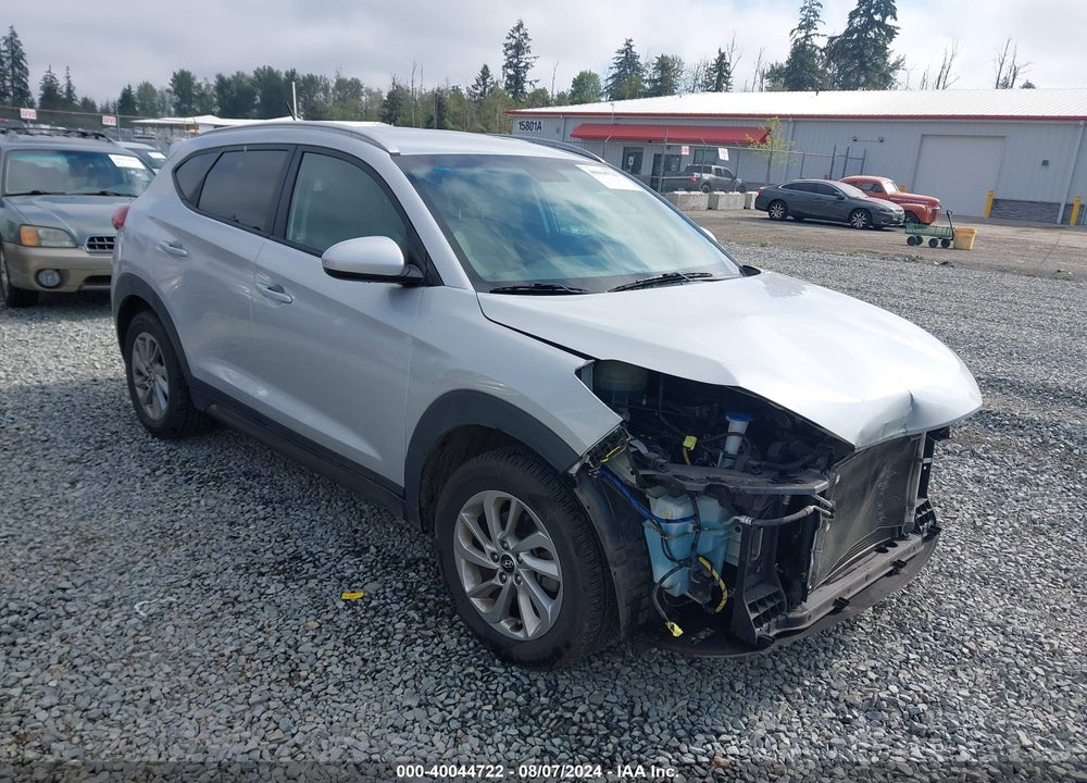 2016 HYUNDAI TUCSON SE VIN: KM8J3CA42GU116541
