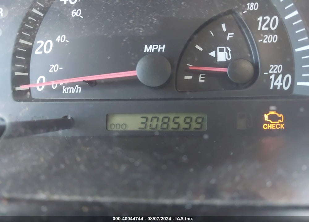 2003 TOYOTA CAMRY LE VIN: JTDBE32K430230171