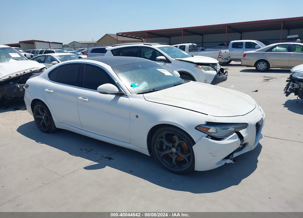 2018 ALFA ROMEO GIULIA TI LUSSO RWD VIN: ZARFAECNXJ7593909