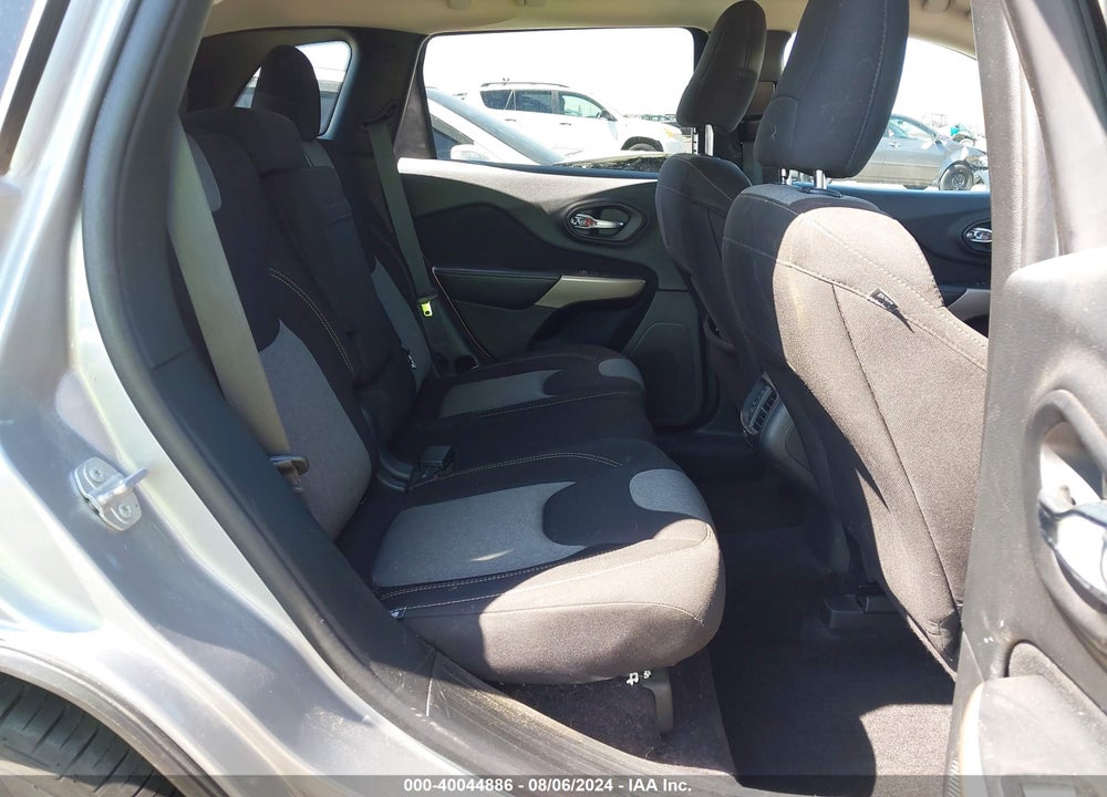 2017 JEEP CHEROKEE SPORT 4X4 VIN: 1C4PJMAS6HW647613