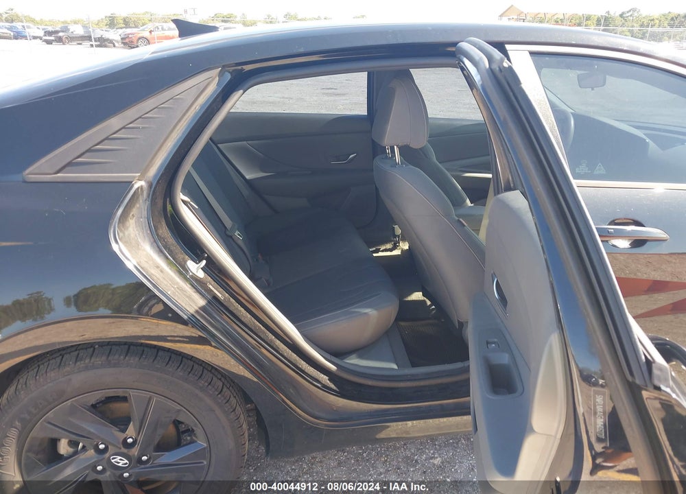 2021 HYUNDAI ELANTRA SEL VIN: 5NPLM4AG1MH032727