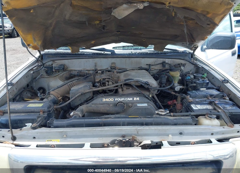 2000 TOYOTA TACOMA BASE V6 VIN: 4TAWN72N6YZ592360