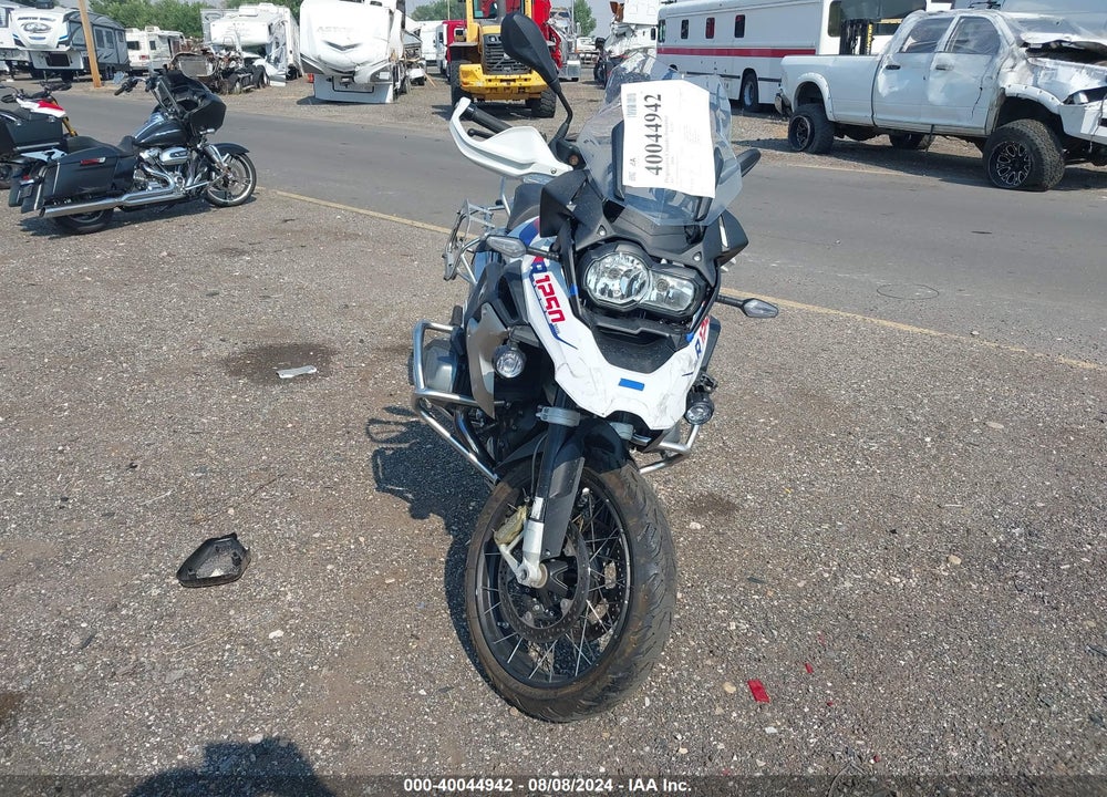 2023 BMW R 1250 GS VIN: WB10M0305P6G55052