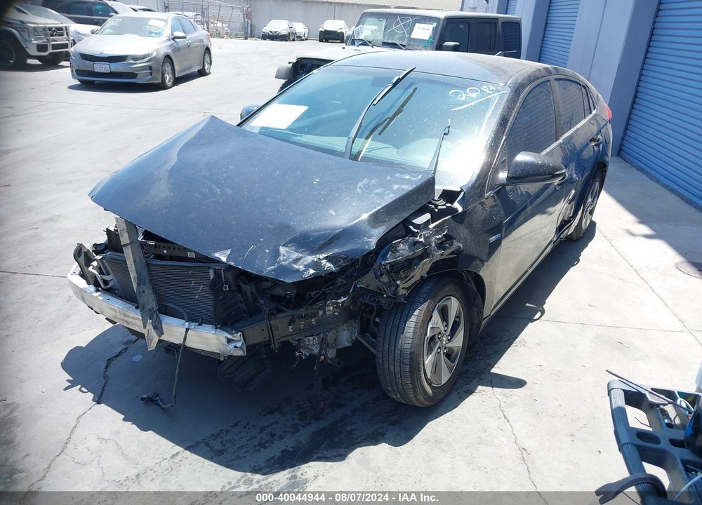 2017 HYUNDAI IONIQ HYBRID SEL VIN: KMHC75LC4HU050038