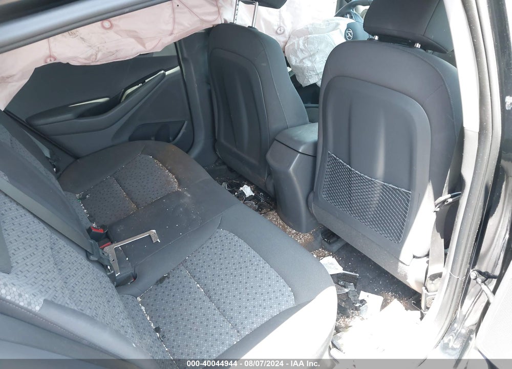 2017 HYUNDAI IONIQ HYBRID SEL VIN: KMHC75LC4HU050038