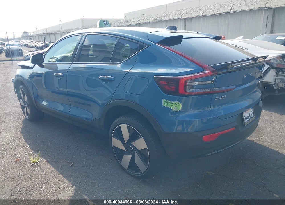 2023 VOLVO C40 RECHARGE PURE ELECTRIC TWIN ULTIMATE VIN: YV4ED3GM8P2047583