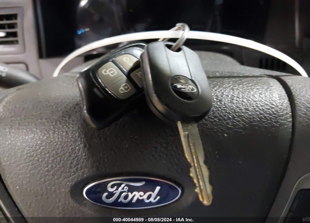 2010 FORD FUSION SE VIN: 3FAHP0HA7AR427503
