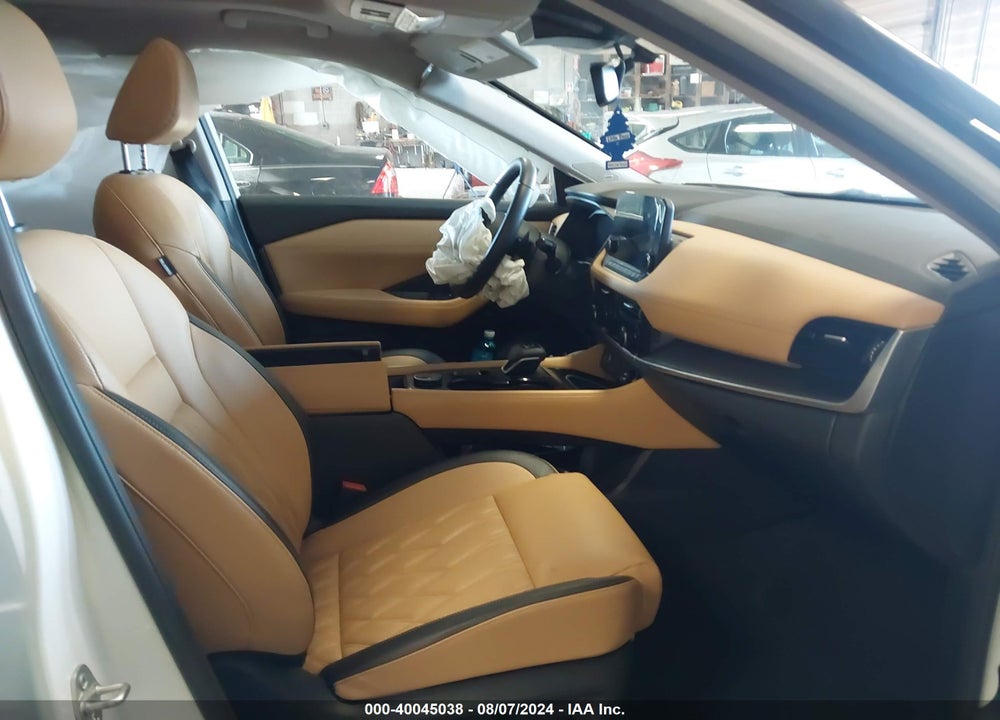 2021 NISSAN ROGUE PLATINUM INTELLIGENT AWD VIN: JN8AT3DD9MW321665