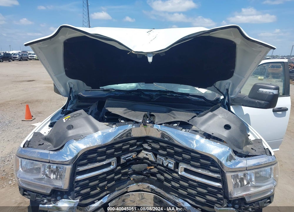 2024 RAM 3500 BIG HORN  4X4 8' BOX VIN: 3C63RRHL4RG318306