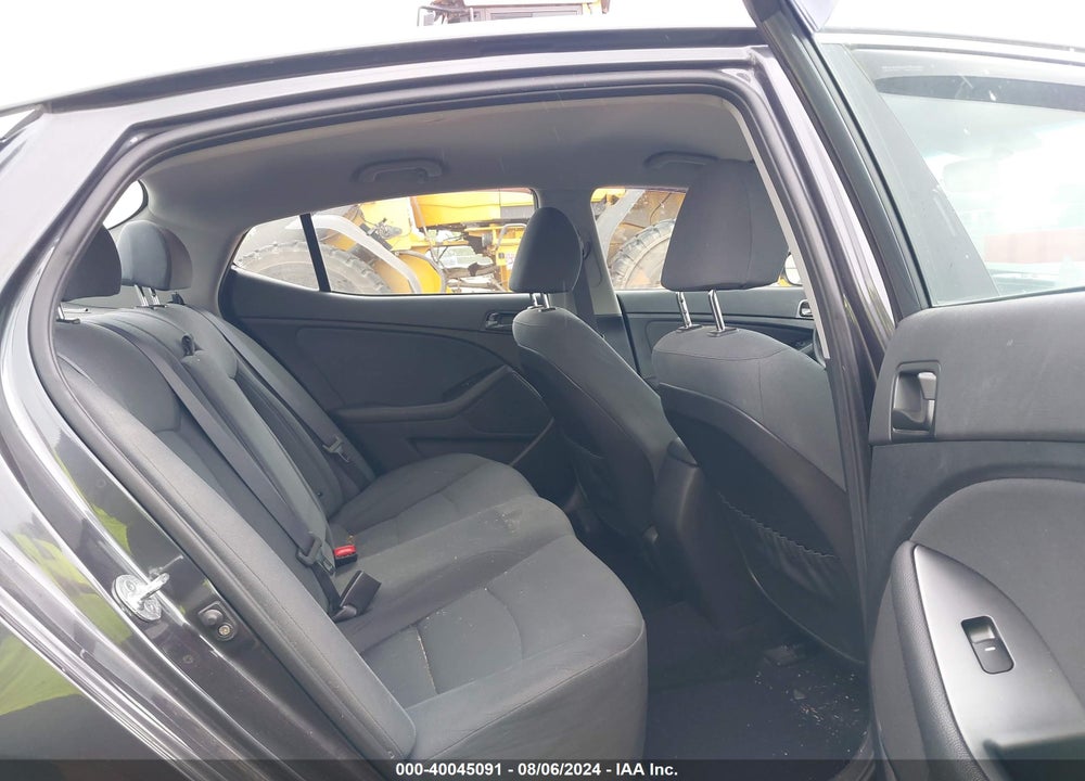 2015 KIA OPTIMA LX VIN: KNAGM4A72F5630228