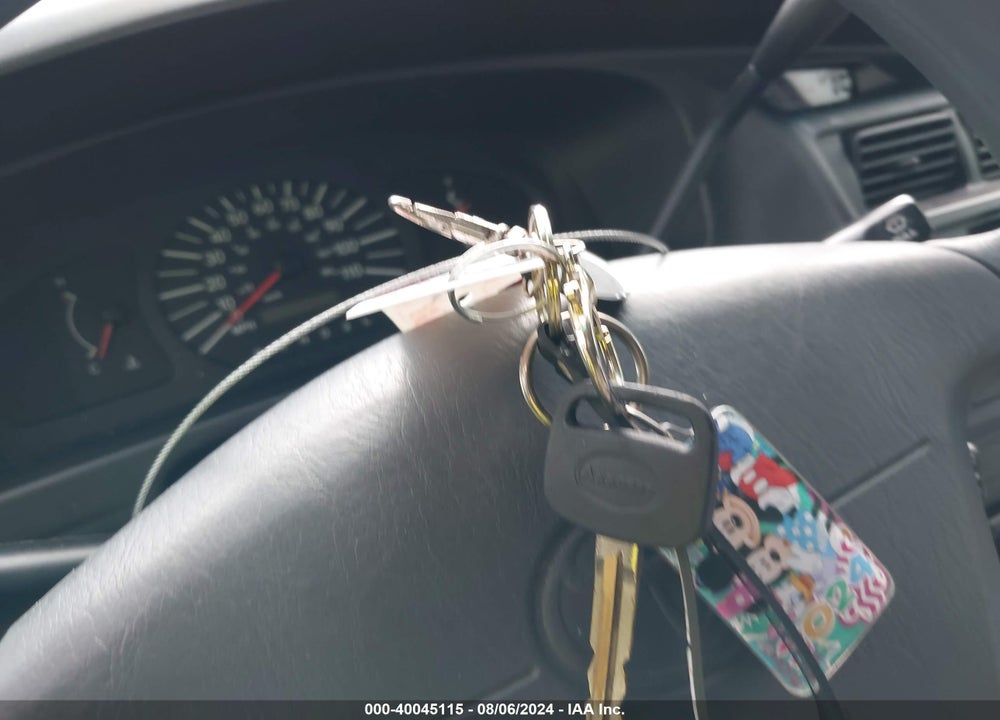 2000 TOYOTA SIENNA VIN: 4T3ZF19C4YU266539