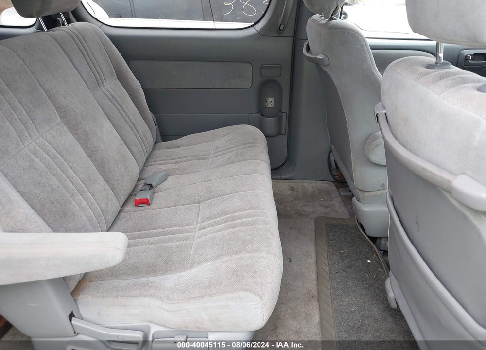 2000 TOYOTA SIENNA VIN: 4T3ZF19C4YU266539