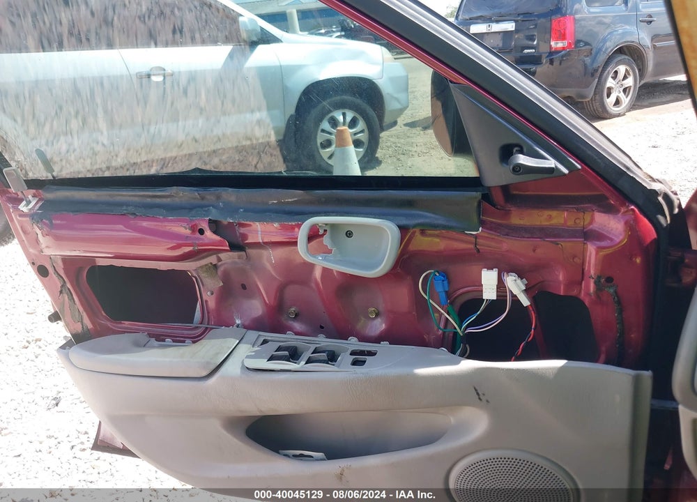 2000 TOYOTA COROLLA CE VIN: 1NXBR12E7YZ366387