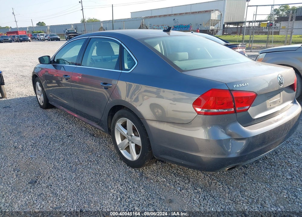 2014 VOLKSWAGEN PASSAT 1.8T SE VIN: 1VWBS7A34EC117202
