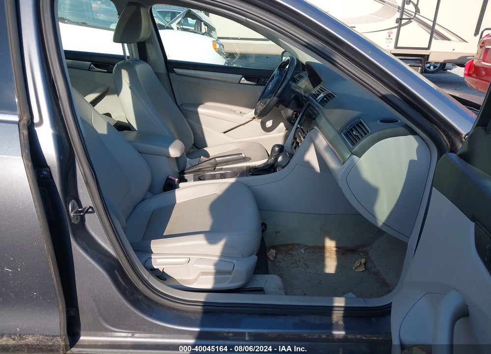 2014 VOLKSWAGEN PASSAT 1.8T SE VIN: 1VWBS7A34EC117202