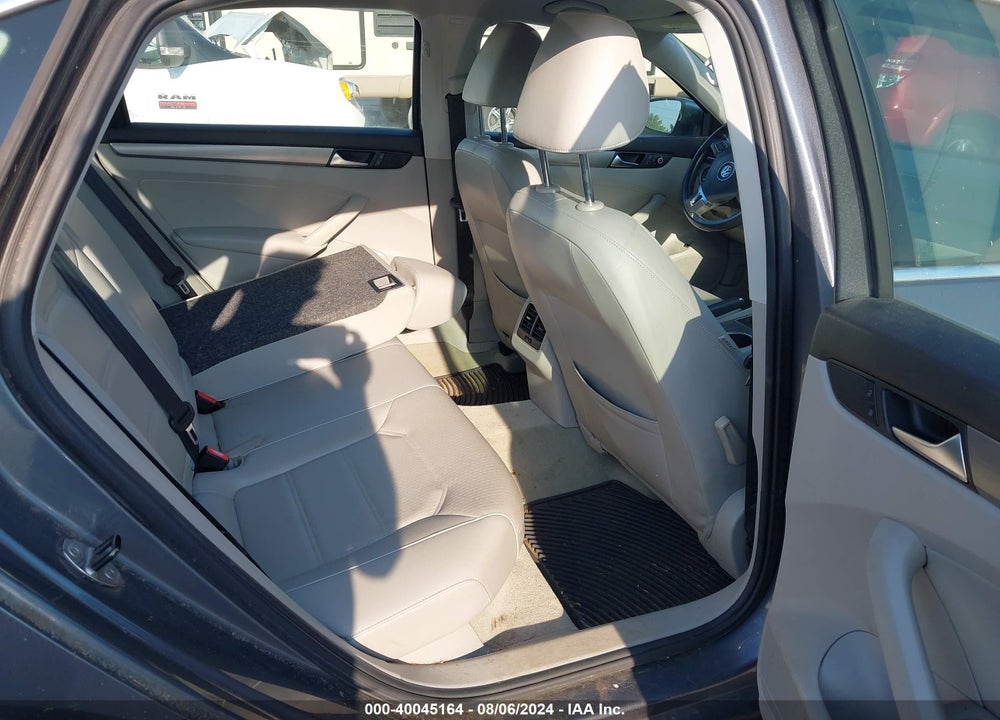 2014 VOLKSWAGEN PASSAT 1.8T SE VIN: 1VWBS7A34EC117202