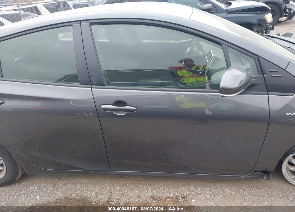 2021 TOYOTA PRIUS LE VIN: JTDKAMFU1M3150730