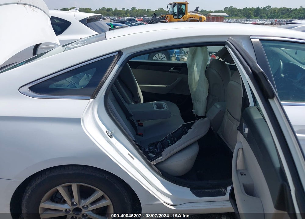 2016 HYUNDAI SONATA SE VIN: 5NPE24AF0GH371750