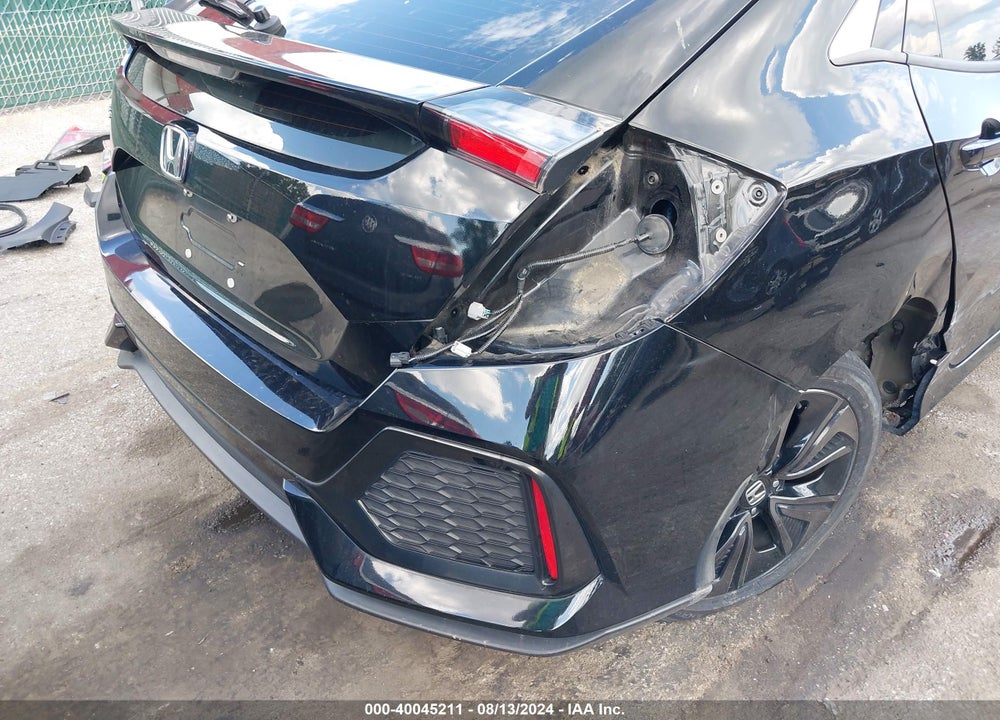 2018 HONDA CIVIC EX VIN: SHHFK7H58JU429823
