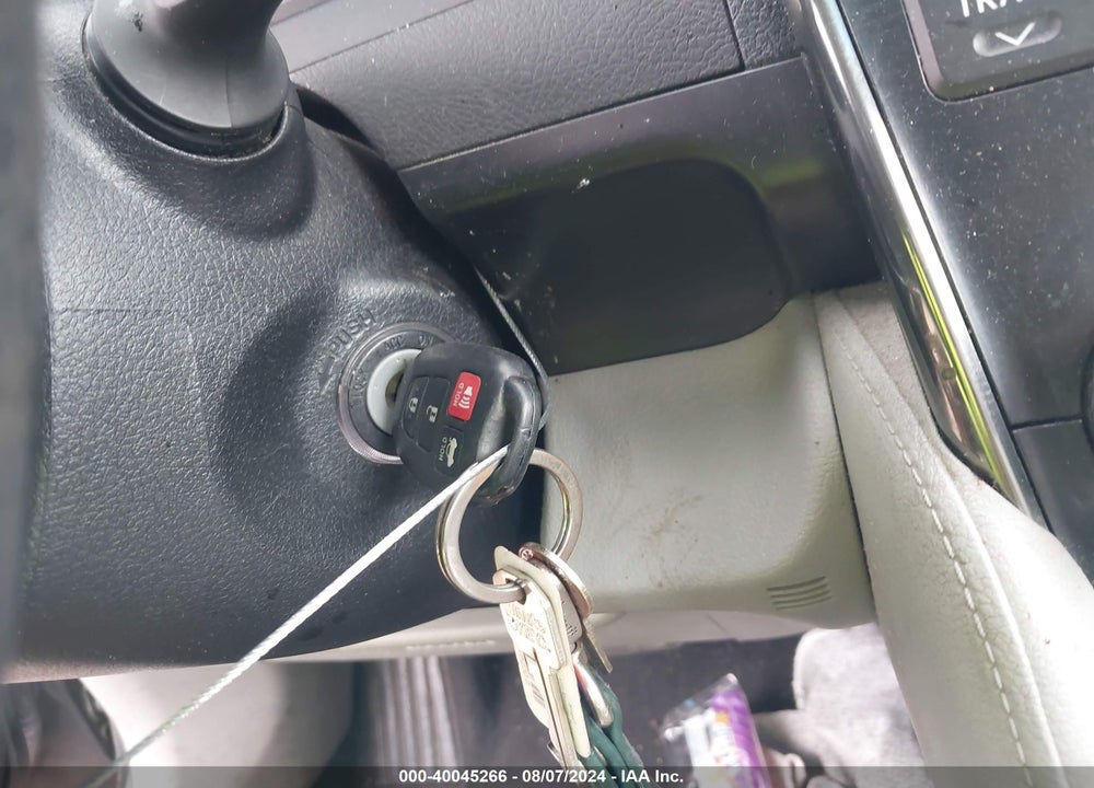 2013 TOYOTA CAMRY LE VIN: 4T4BF1FK2DR317493