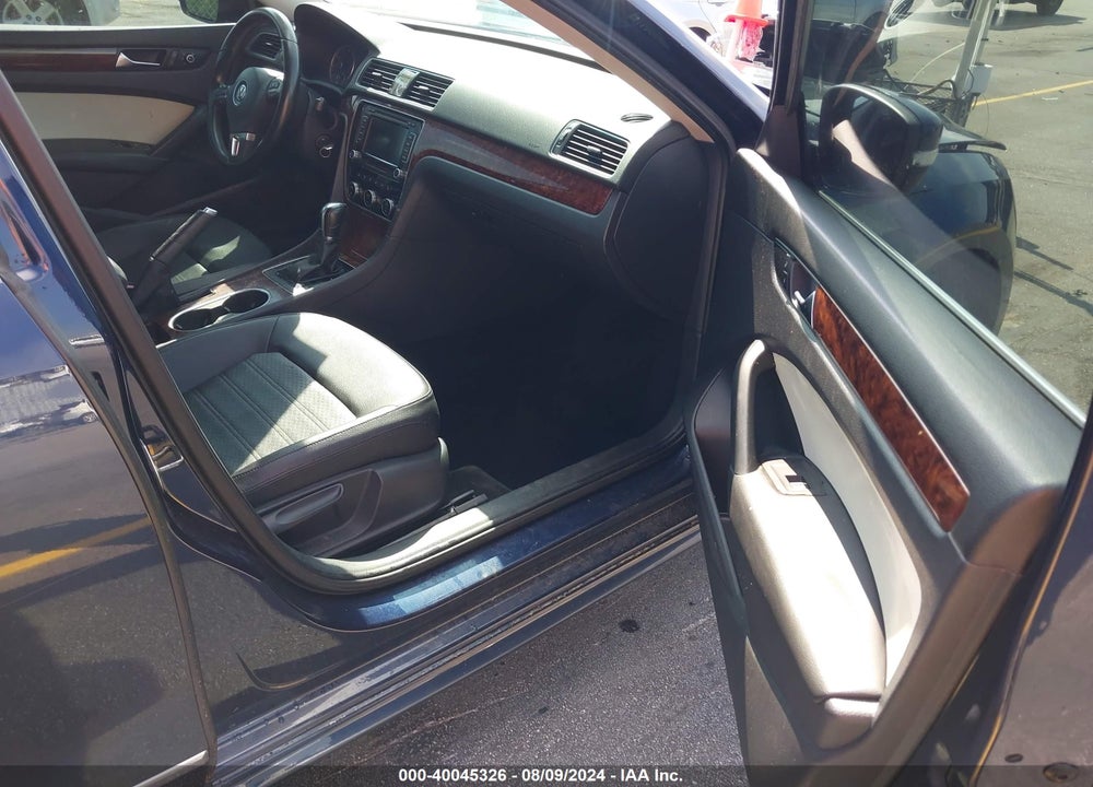 2013 VOLKSWAGEN PASSAT 2.5L SEL VIN: 1VWCP7A34DC089132