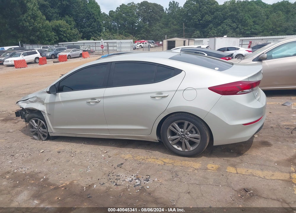 2018 HYUNDAI ELANTRA SEL VIN: 5NPD84LF4JH362144