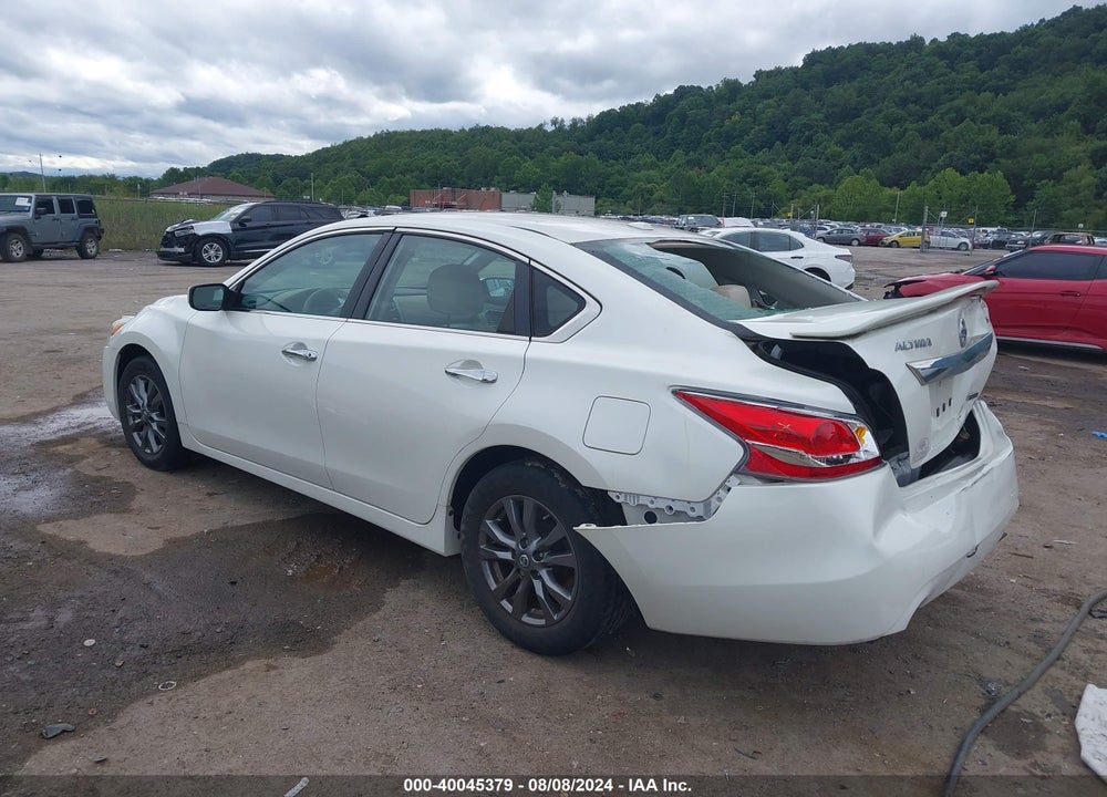 2015 NISSAN ALTIMA VIN: 1N4AL3AP6FC483189