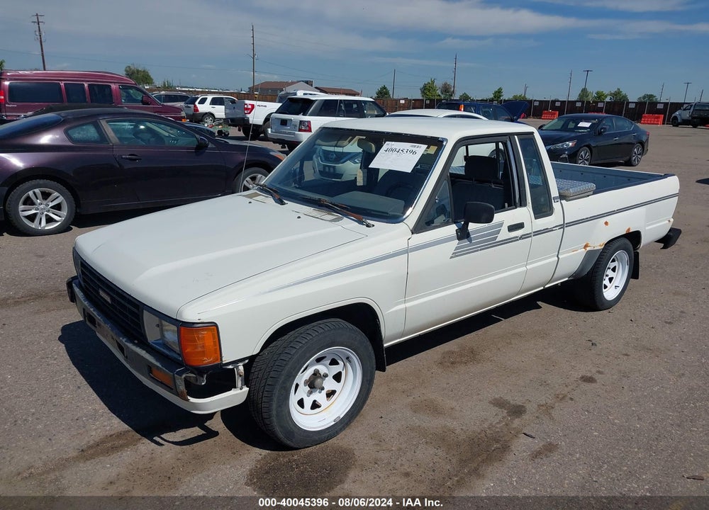 1986 TOYOTA PICKUP XTRACAB RN56 SR5 VIN: JT4RN56S5G0185123