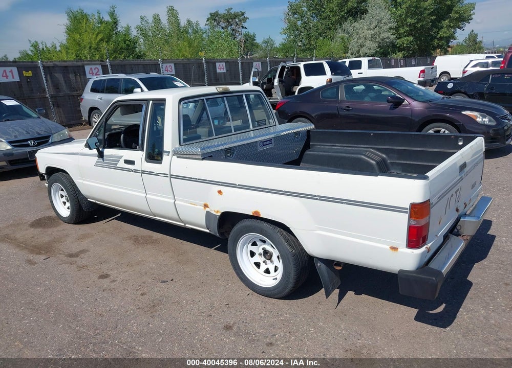 1986 TOYOTA PICKUP XTRACAB RN56 SR5 VIN: JT4RN56S5G0185123