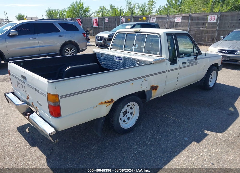 1986 TOYOTA PICKUP XTRACAB RN56 SR5 VIN: JT4RN56S5G0185123