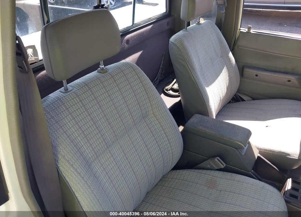 1986 TOYOTA PICKUP XTRACAB RN56 SR5 VIN: JT4RN56S5G0185123