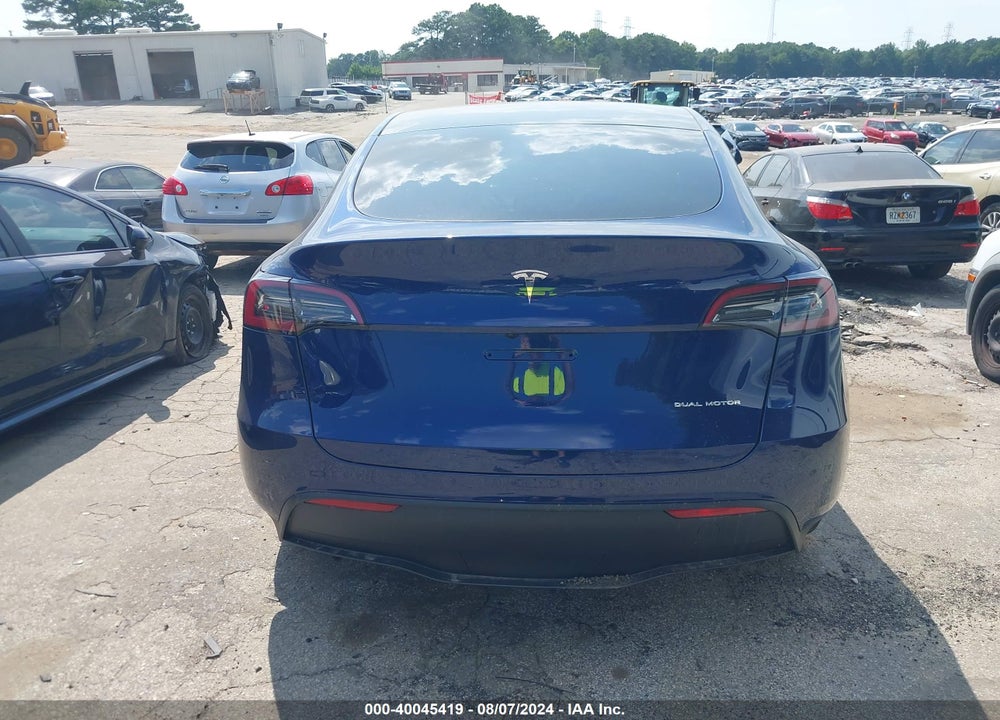 2024 TESLA MODEL Y LONG RANGE DUAL MOTOR ALL-WHEEL DRIVE VIN: 7SAYGDEEXRA274976