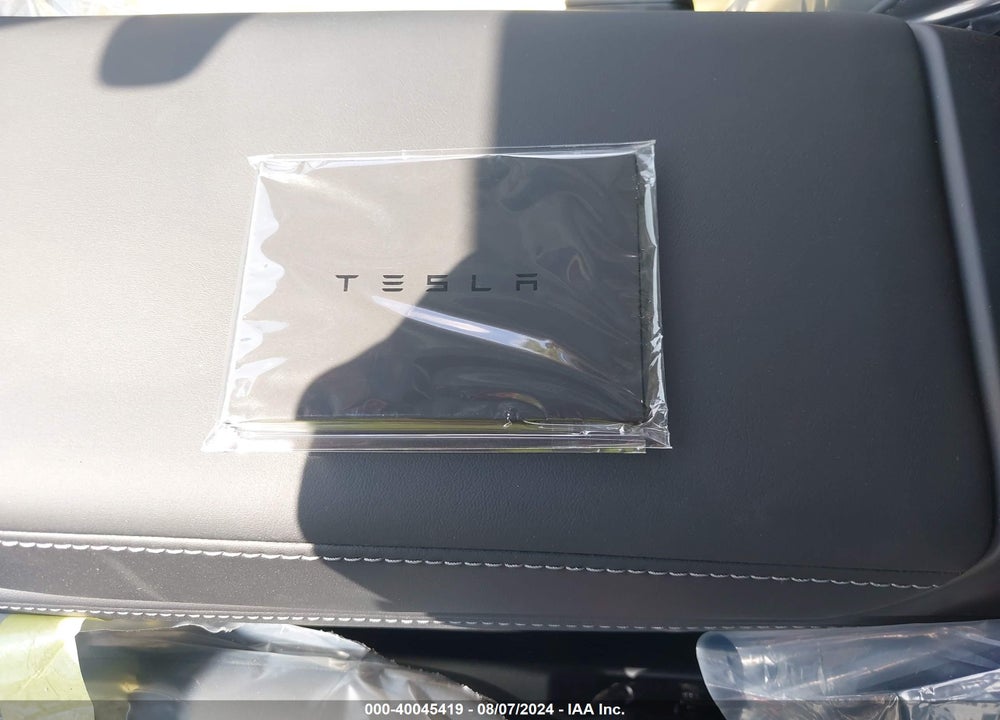 2024 TESLA MODEL Y LONG RANGE DUAL MOTOR ALL-WHEEL DRIVE VIN: 7SAYGDEEXRA274976