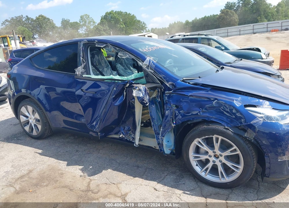2024 TESLA MODEL Y LONG RANGE DUAL MOTOR ALL-WHEEL DRIVE VIN: 7SAYGDEEXRA274976