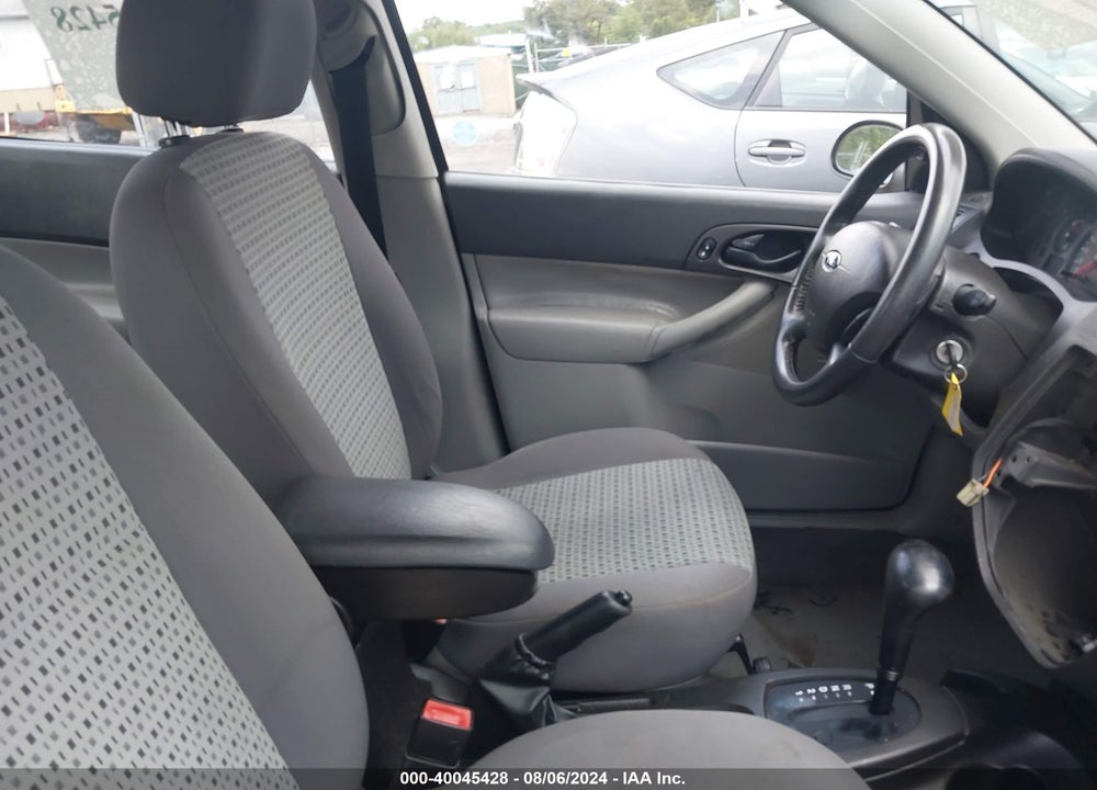 2007 FORD FOCUS S/SE/SES VIN: 1FAHP34N77W161562