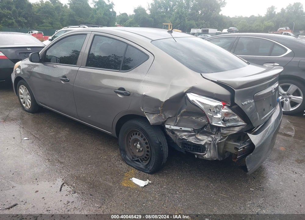2013 NISSAN VERSA 1.6 S+ VIN: 3N1CN7AP2DL828274