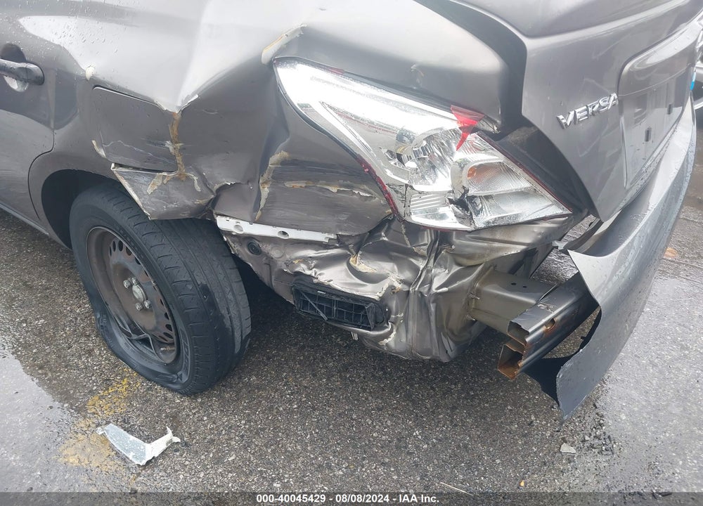 2013 NISSAN VERSA 1.6 S+ VIN: 3N1CN7AP2DL828274