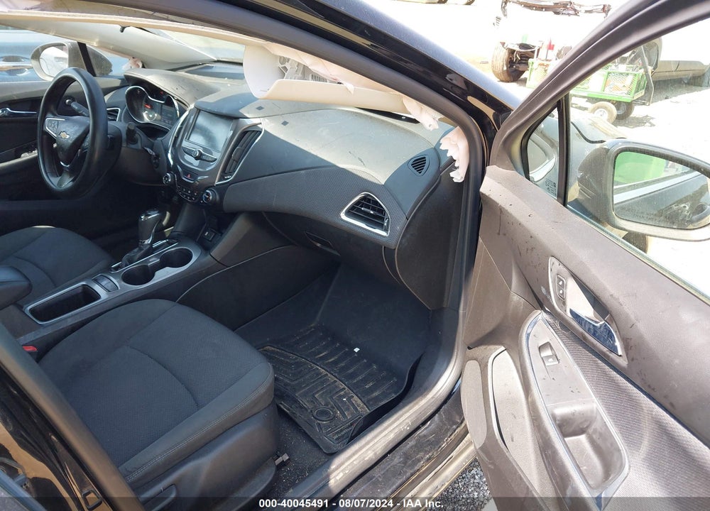 2017 CHEVROLET CRUZE LT AUTO VIN: 3G1BE6SM8HS618807