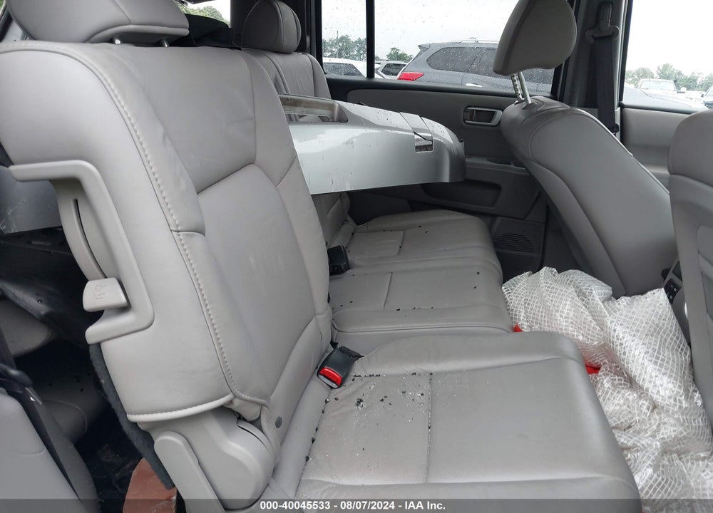 2011 HONDA PILOT EX-L VIN: 5FNYF4H53BB075966